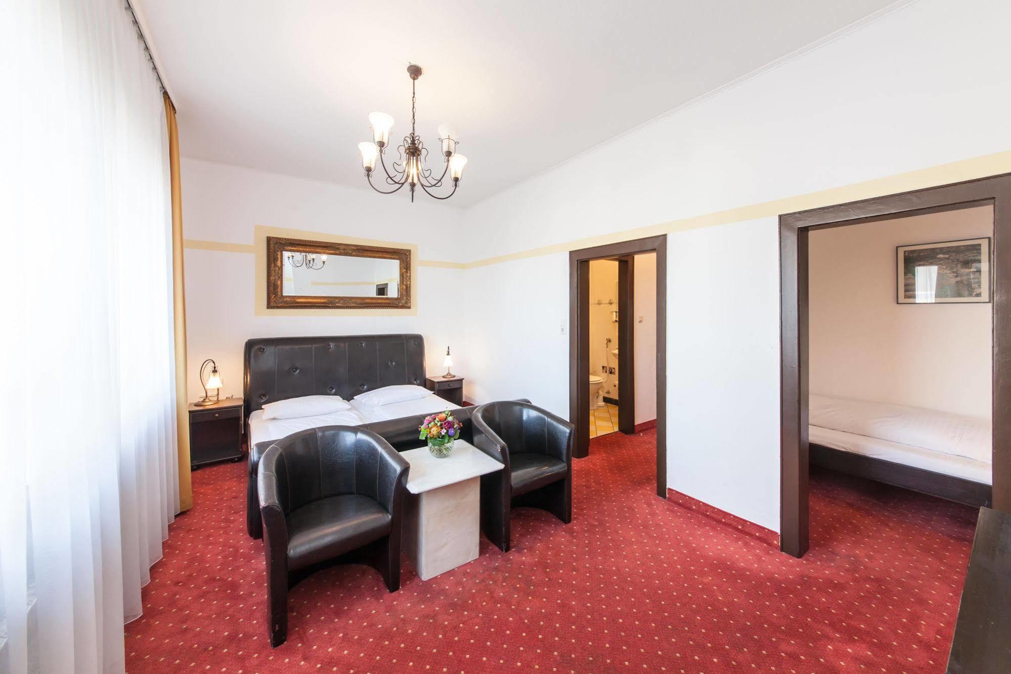 Hotel An Der Oper Duesseldorf Kültér fotó