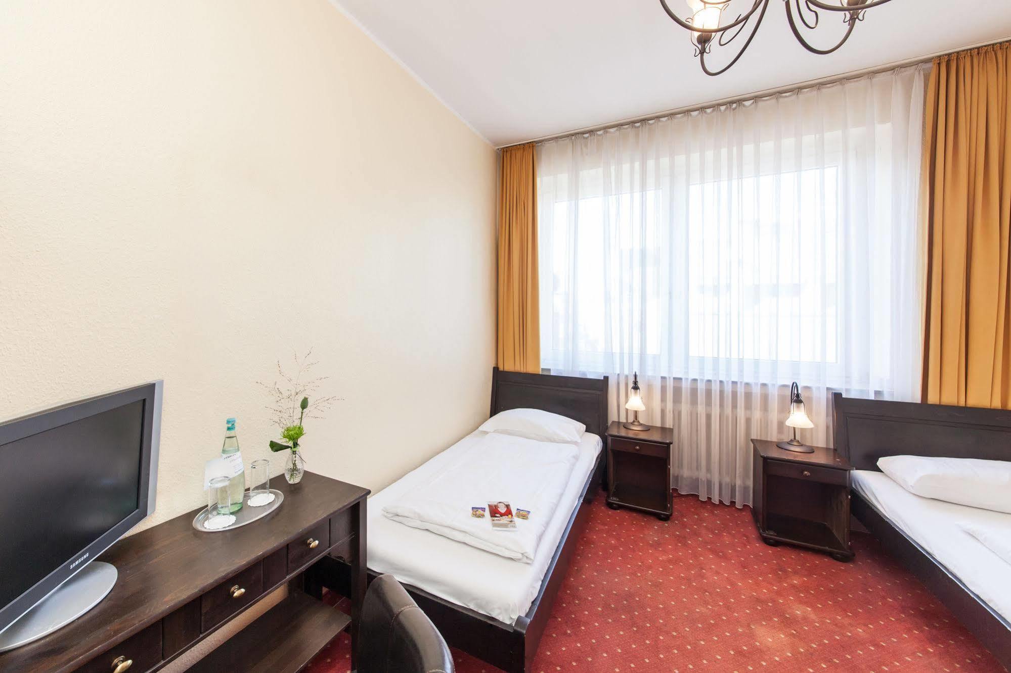 Hotel An Der Oper Duesseldorf Kültér fotó